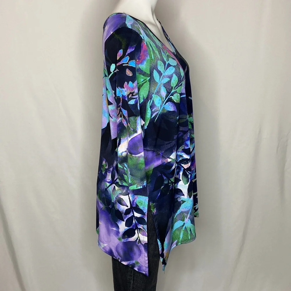 Clara Sun Woo, Abstract Floral Side Slit 3/4 Sleeve Tunic, Medium - Picture 4 of 13